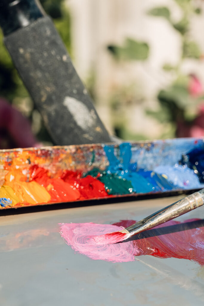 Clare Bowen painting en plein air at Chateau Charente.
